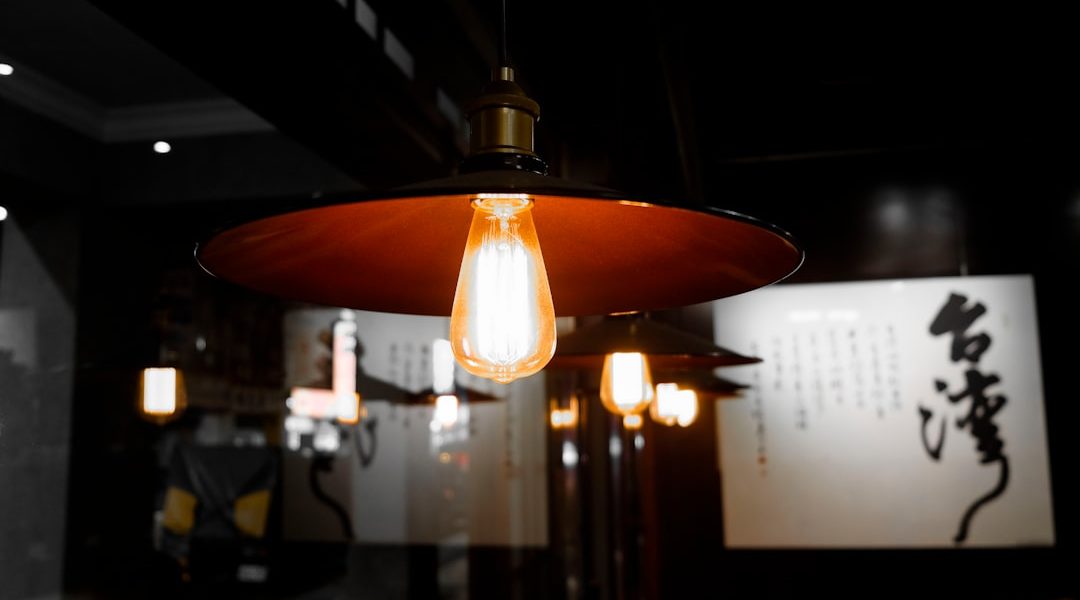 Photo Japanese tree branch glass table lamp