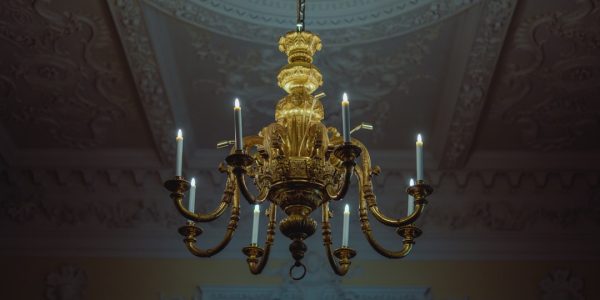 Photo Victorian style floor lamp