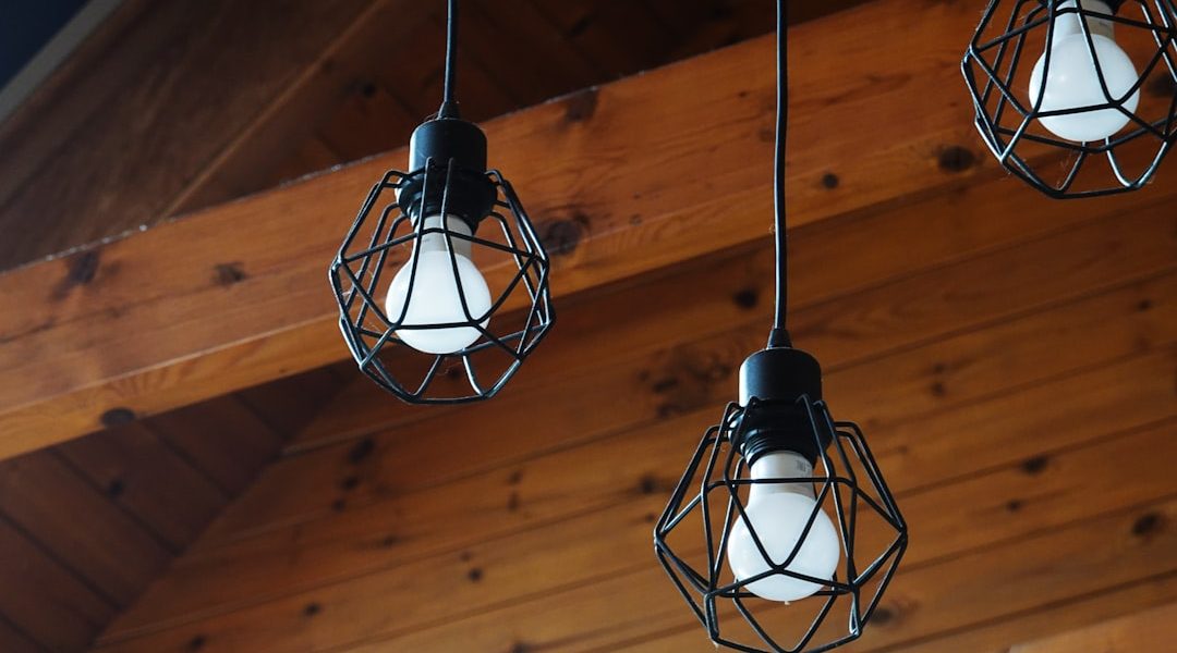 Photo geometric pendant light